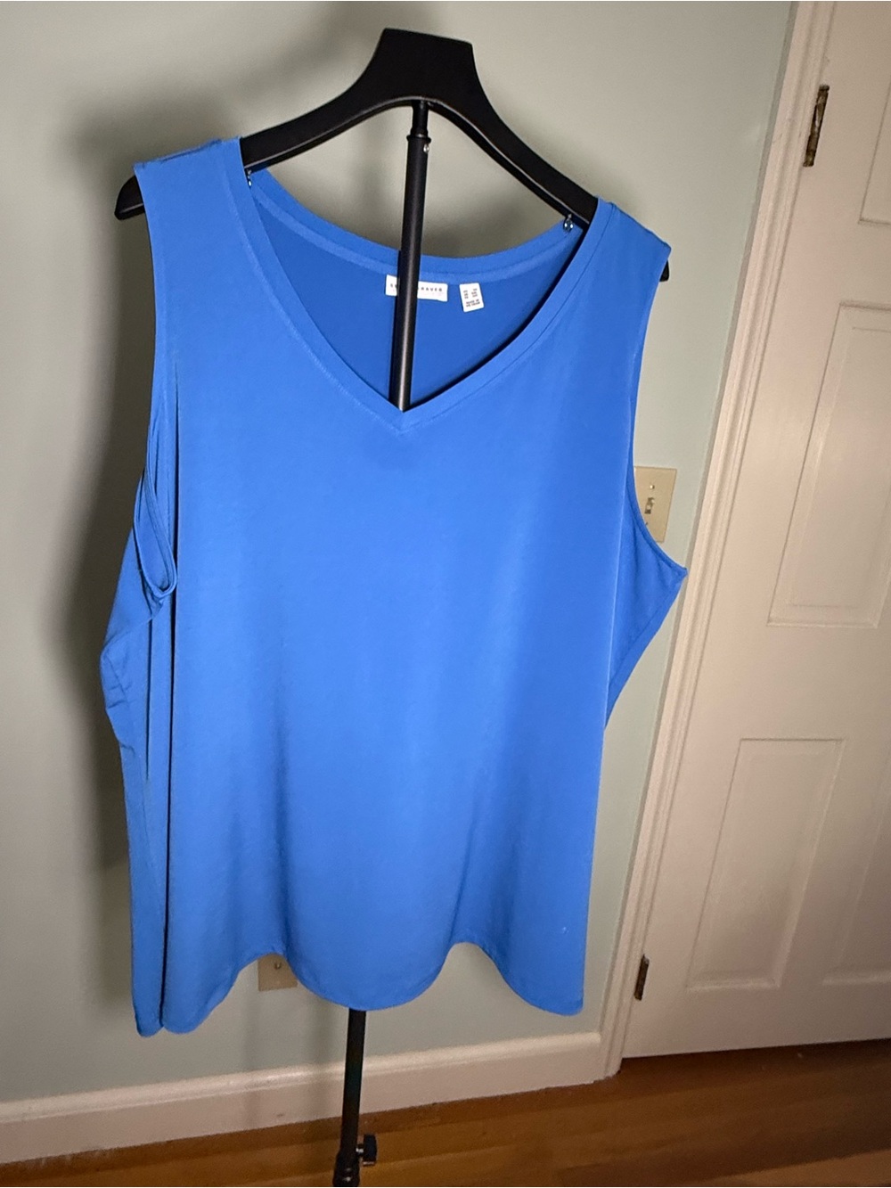Susan Graver Plus Size 3X Blue V-Neck Sleeveless Stretch Tank Top